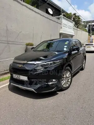 Toyota Harrier Elegance 2016
