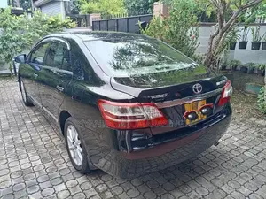 Toyota Premio 2013