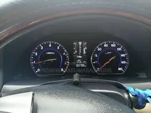 Toyota Premio 2013
