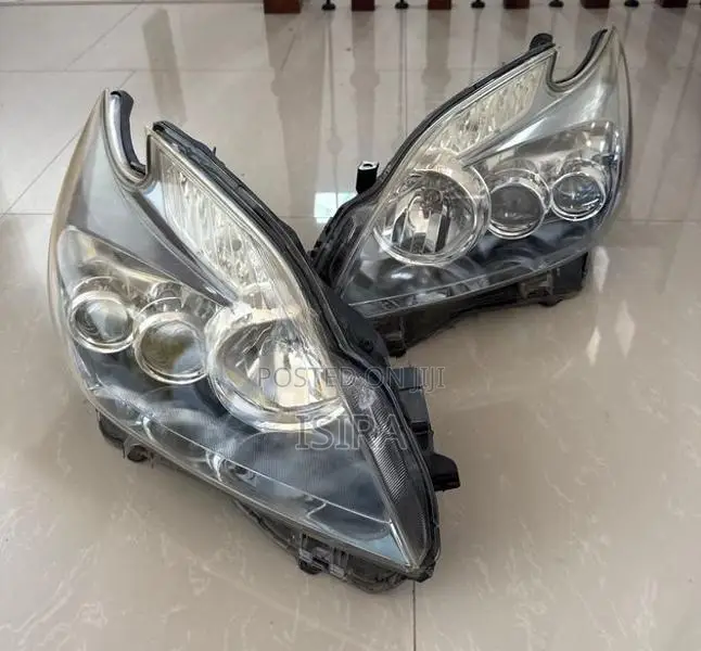 Prius zvw30 3scoop Headlights