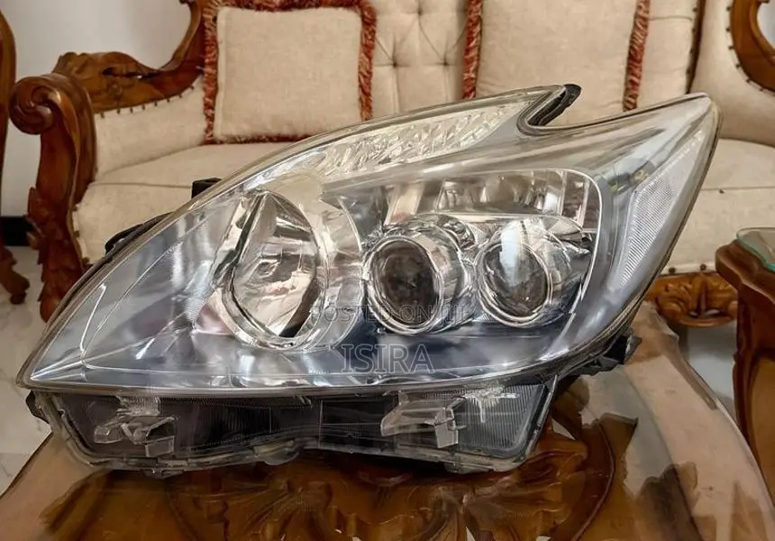 Prius zvw30 3scoop Headlights