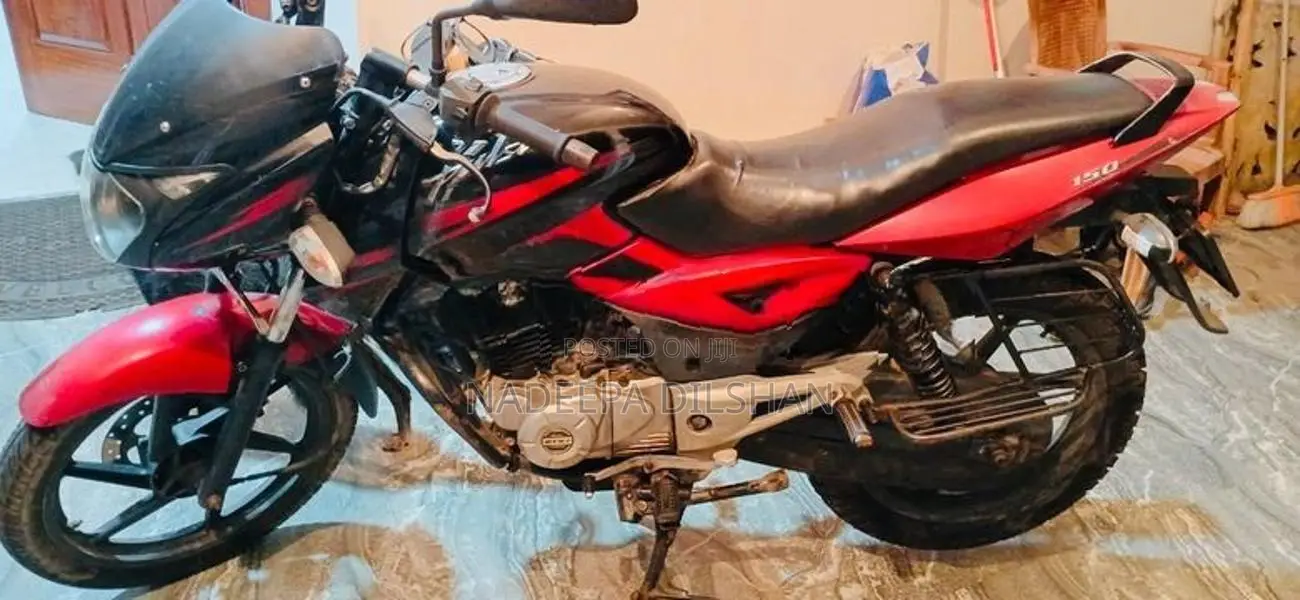 Bajaj Pulsar 150 2015