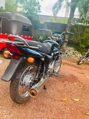 Bajaj CT100 2008