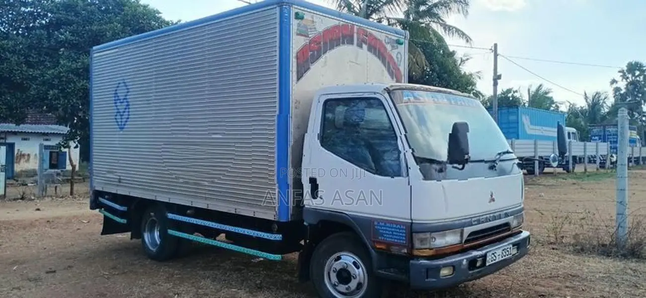 Mitsubishi Canter 2002
