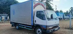 Mitsubishi Canter 2002