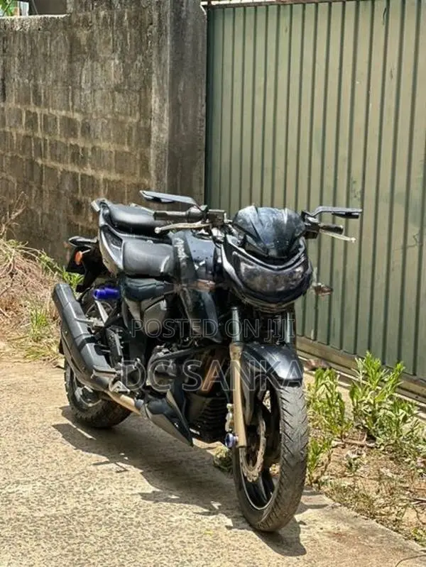 TVS Apache RTR 200 2017