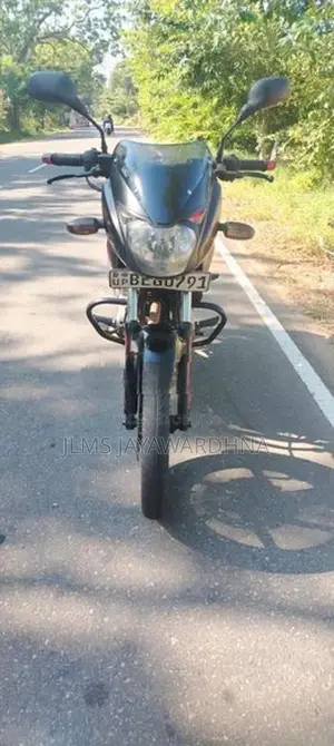 Bajaj Pulsar 150 2017