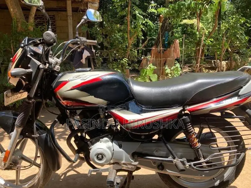 Bajaj CT100 2023