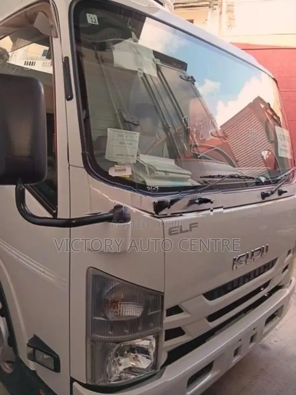 Isuzu Elf Freezer 2017