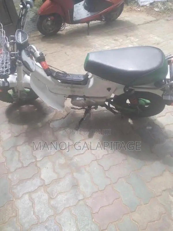 Honda Chaly 2000