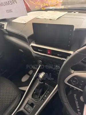 Daihatsu Rocky Premium G 2025