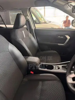Daihatsu Rocky Premium G 2025