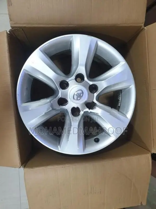 17" 6 Studs Alloywheels
