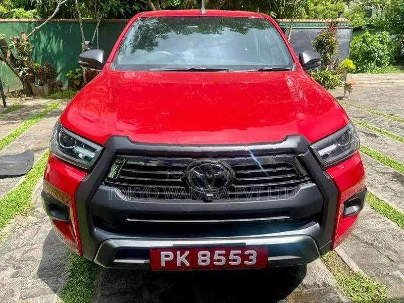 Toyota Hilux ROCCO 2025