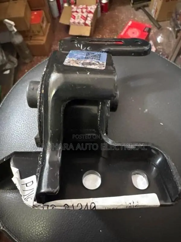 Toyota Pramio Mount