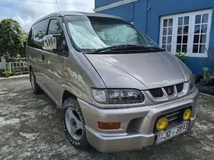 Mitsubishi L400 Space Gear 1997 Van (Used)