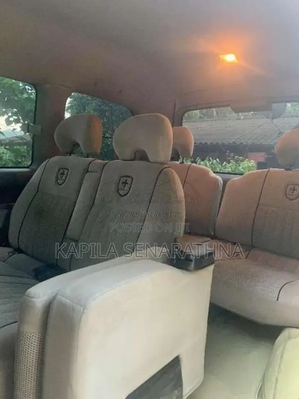 Mitsubishi L400 Space Gear 1997 Van (Used)