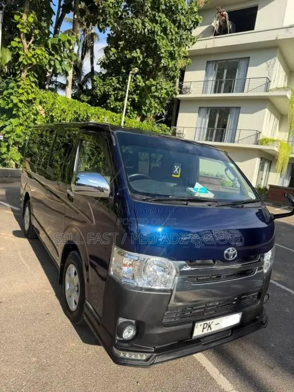 Toyota KDH 201 GL 2010 Van (Used)