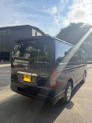 Toyota KDH 201 GL 2010 Van (Used)