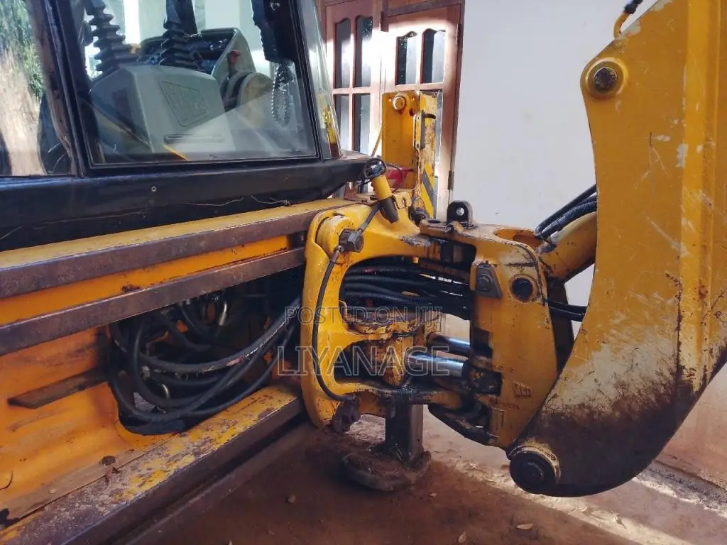 JCB 12 1998 Heavy-Duty (Used)