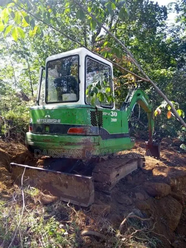 Mitsubishi Heavy-Duty (Used)