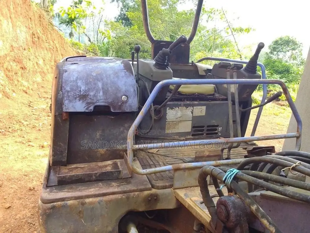 Mitsubishi 30 2022 Heavy-Duty (Used)
