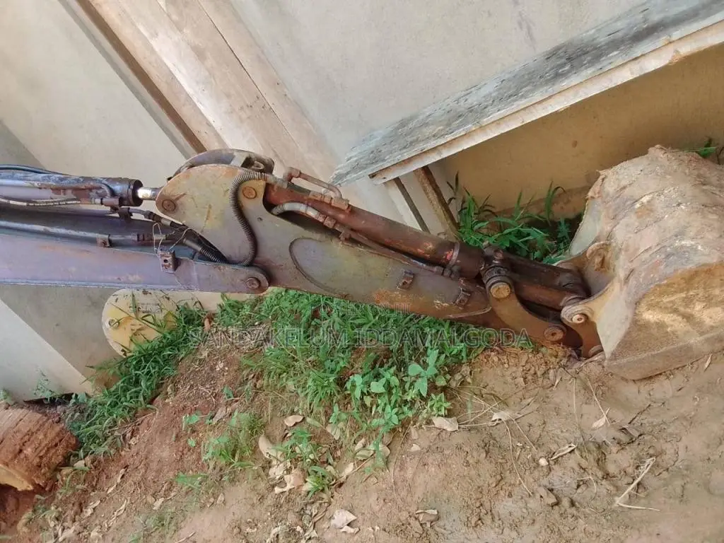 Mitsubishi 30 2022 Heavy-Duty (Used)