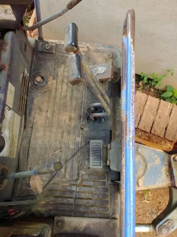 Mitsubishi 30 2022 Heavy-Duty (Used)