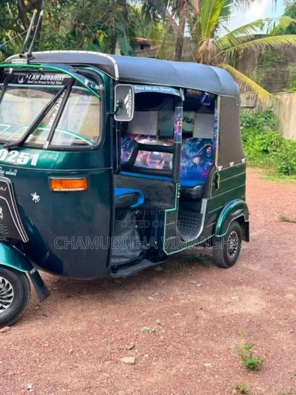 Bajaj 2 Stroke 2004 Three Wheel (Used)