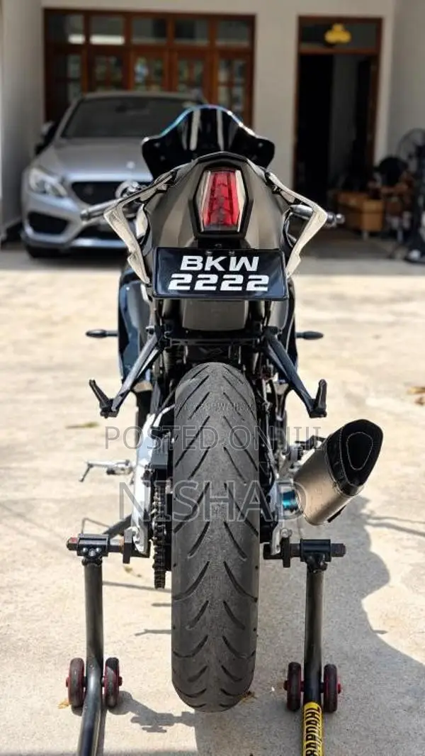 Yamaha R15M ICON PERFORMANCE 2026 Motorbike (Used)