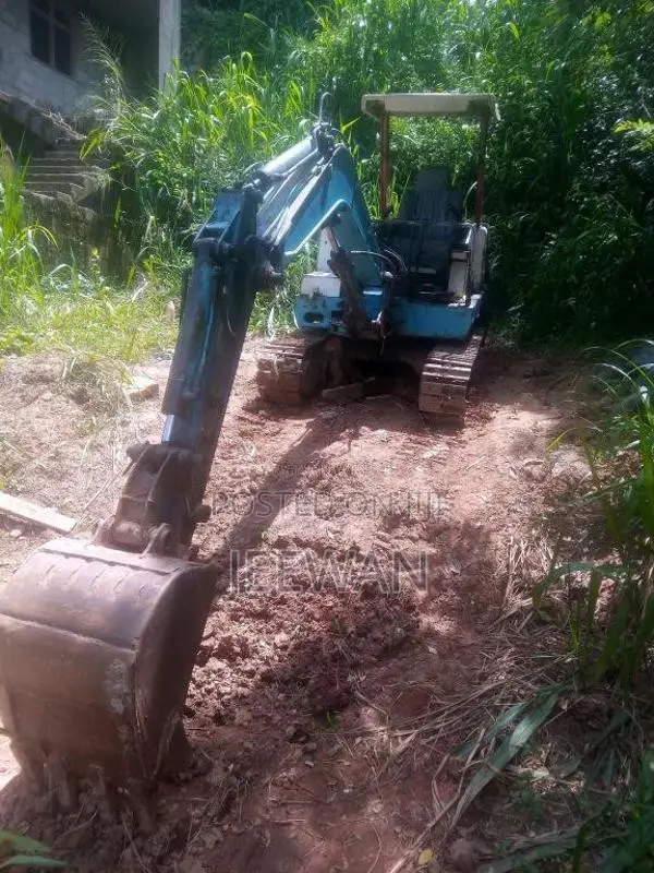 Mitsubishi ME30 2016 Heavy-Duty (Used)