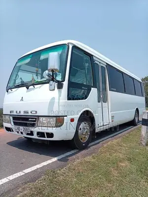 Mitsubishi Fuso 2009 Bus (Used)