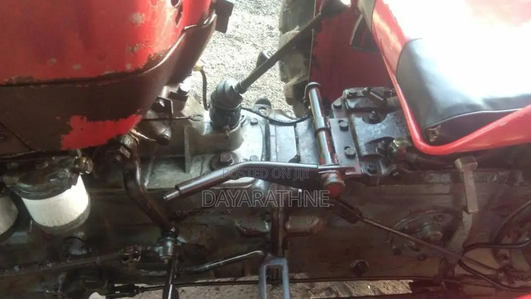 Massey-Ferguson 135DL 1988 Tractor (Used)
