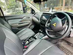 Mitsubishi L200 2018 Pickup (Used)