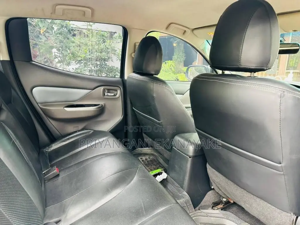 Mitsubishi L200 2018 Pickup (Used)