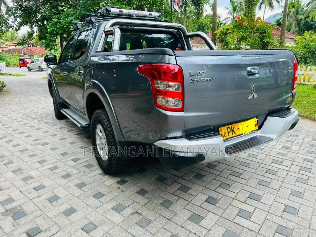 Mitsubishi L200 2018 Pickup (Used)