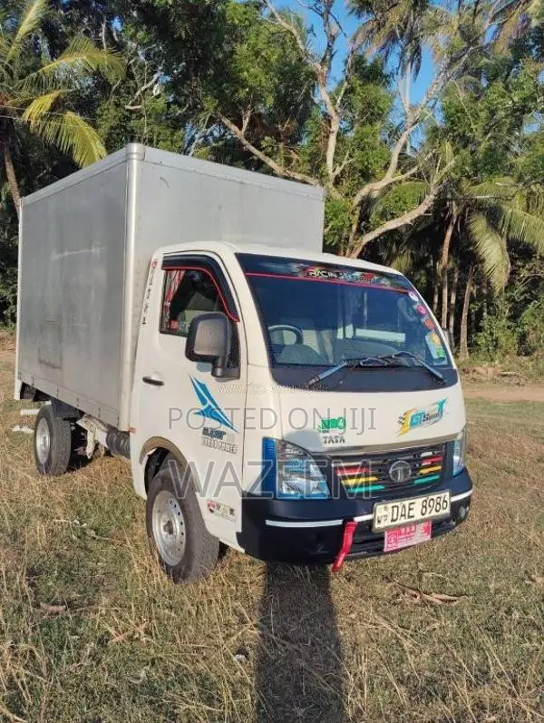 Tata Dimo Lokka 2016 Lorry (Used)