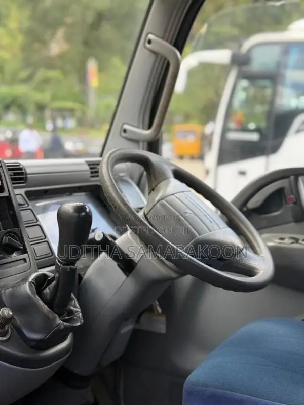 Mitsubishi Canter 2004 Lorry (Used)
