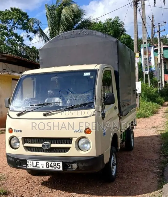 Tata Dimo Batta 2008 Lorry (Used)