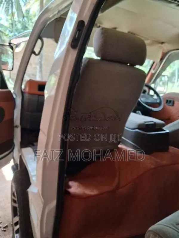 Nissan Caravan 1999 Van (Used)