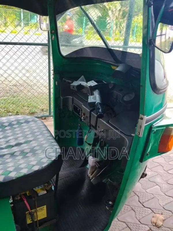 Bajaj 4 Stroke 2012 Three Wheel (Used)