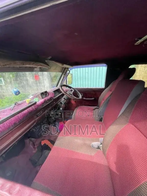 Mitsubishi L300 1983 Van (Used)