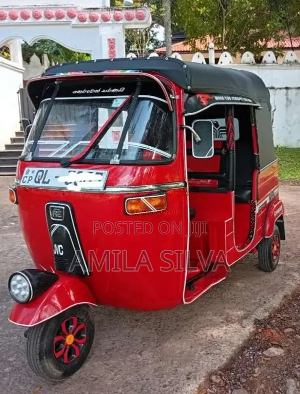 Bajaj 4 Stroke 2008 Three Wheel (Used)