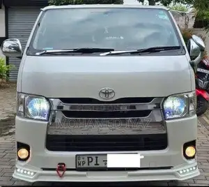Toyota KDH SUPER GL 2015 Van (Used)