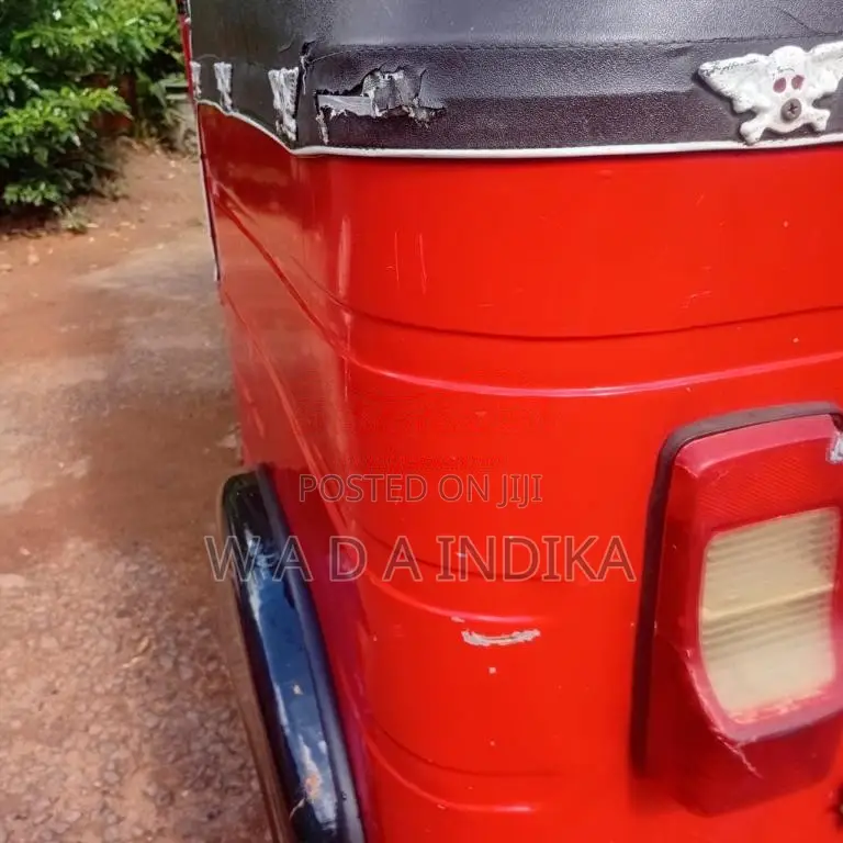 Bajaj 2 Stroke 2003 Three Wheel (Used)