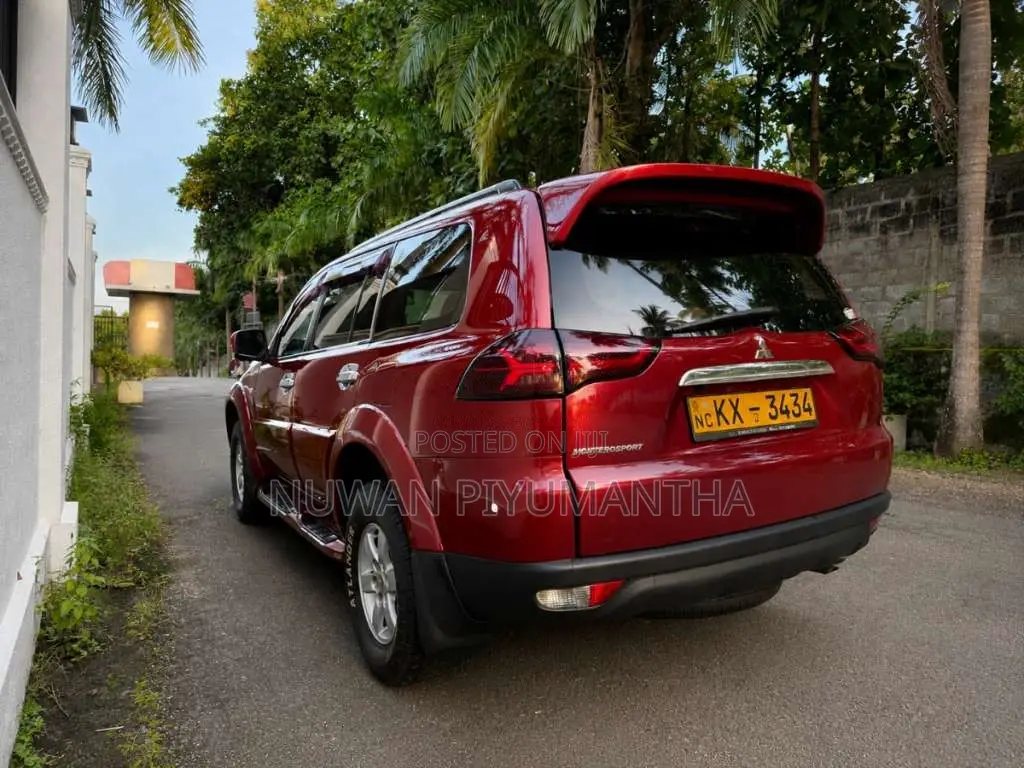 Mitsubishi Montero Sport 2012 SUV (Used)
