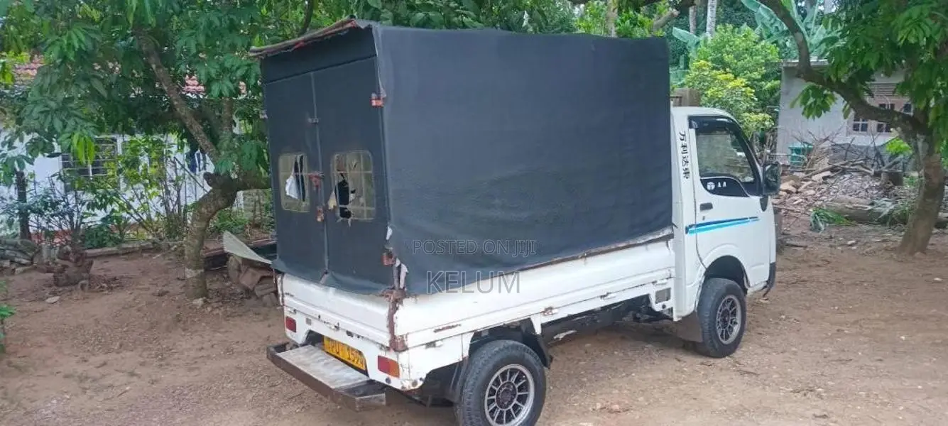 Tata Dimo Batta 2012 Lorry (Used)