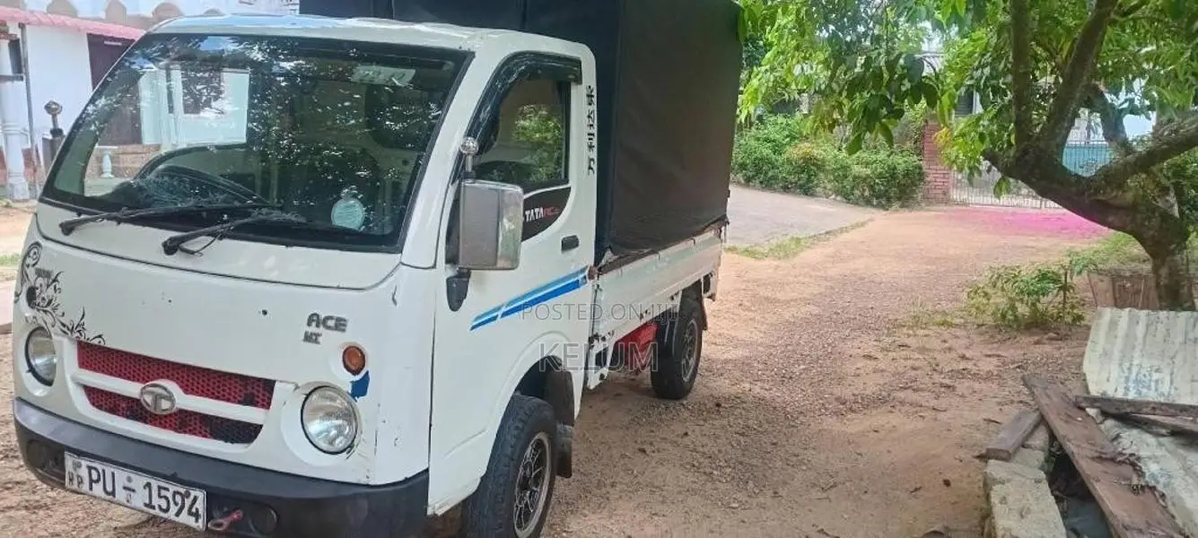 Tata Dimo Batta 2012 Lorry (Used)
