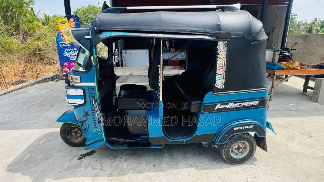 Bajaj Re 2016 Three Wheel (Used)