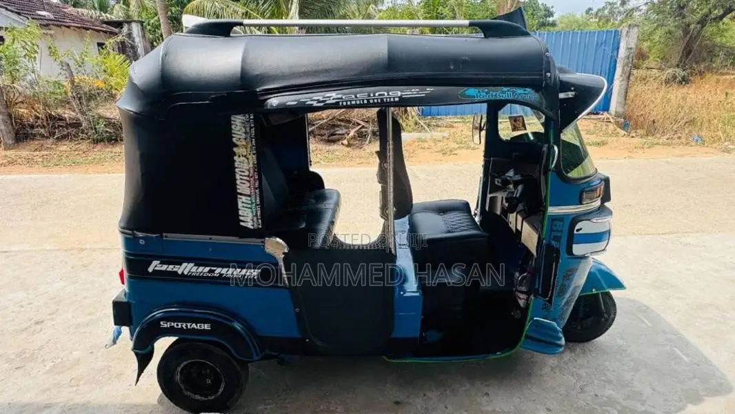 Bajaj Re 2016 Three Wheel (Used)